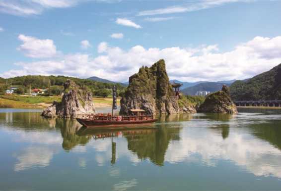 丹阳郡岛潭三峰