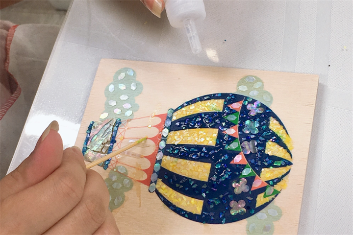 瑞草手工螺钿漆器制作体验1