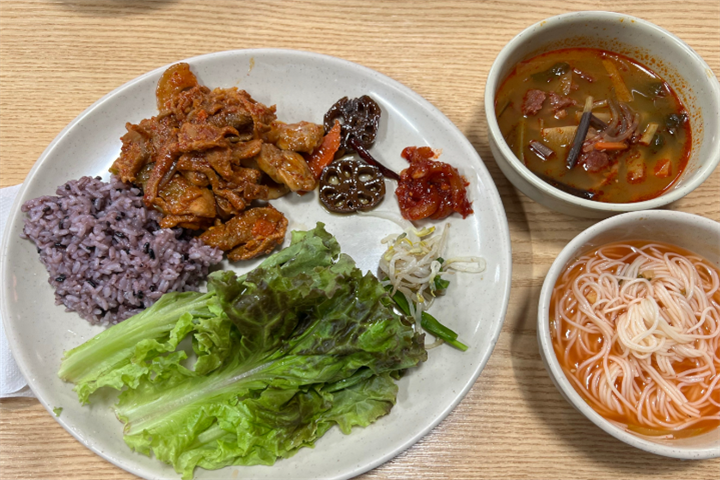 한식뷔페3 한식뷔페3