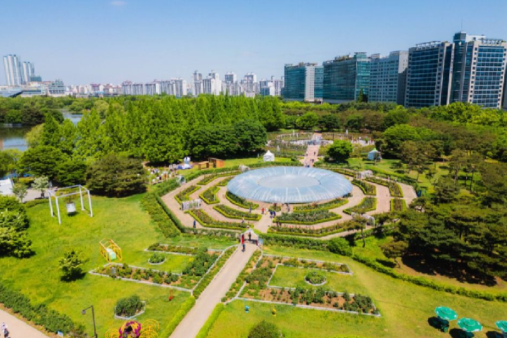 一山湖水公园1