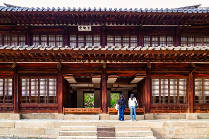 Deoksugung Palace